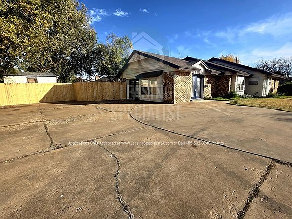 2nd image of 10304 N May Ave
