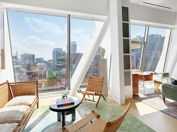 515 West 23rd Street image 14 of 26