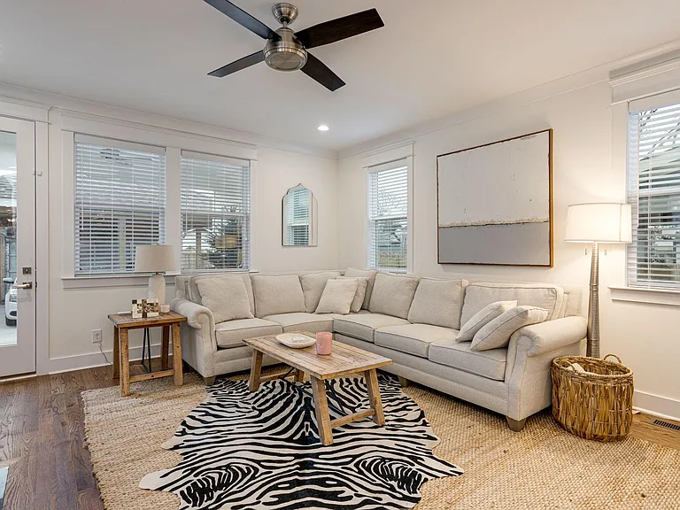 6108 California Ave — Photo 12