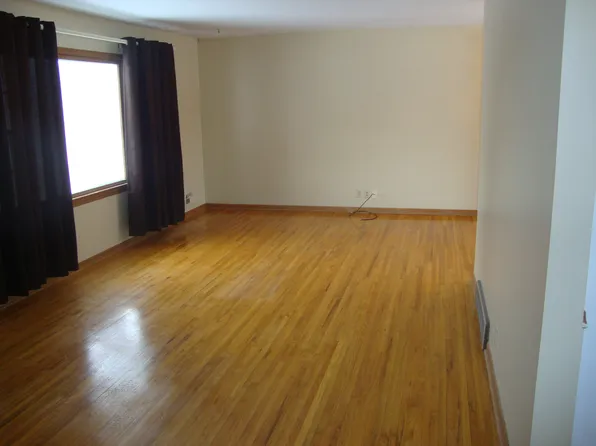 6528 Bedford Ave, Omaha, NE 68104