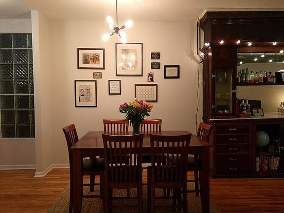 5th image of 847 N Marshfield Ave #1F