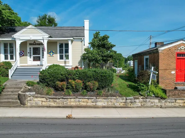 302 S Irish St, Greeneville, TN 37743