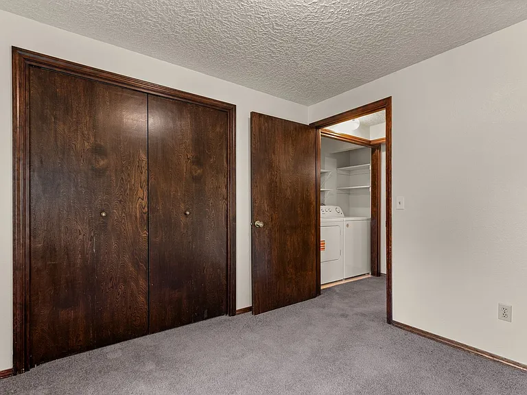 3605 NE 49th St — Photo 28