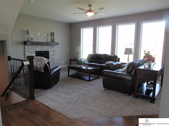 5th image of 12714 S 75th St