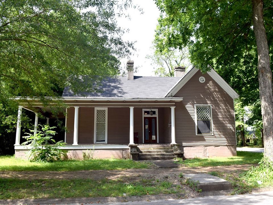 1st image of 429 E College St