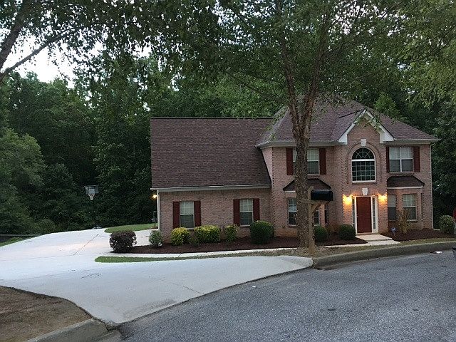 2nd image of 7859 Amherst Ct