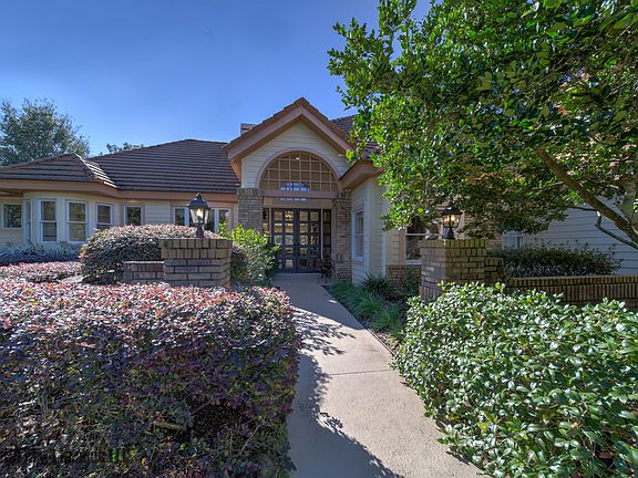 3rd image of 3841 W Black Diamond Cir