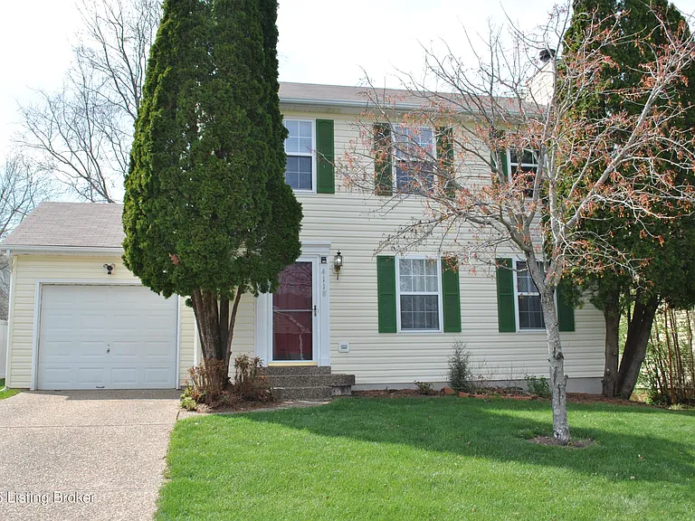 4118 Hickoryview Dr — Photo 2