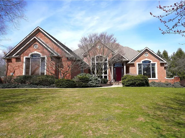 1515 Alexandria Pkwy SE, North Canton, OH 44709