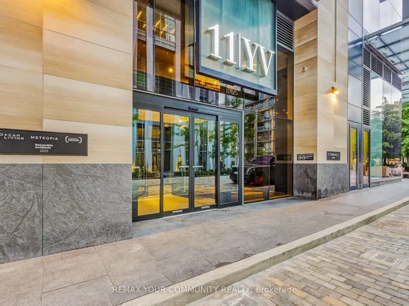 11 Yorkville Ave N, Toronto, ON