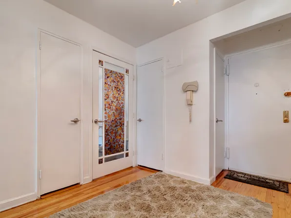 3165 Nostrand Avenue image 4 of 9