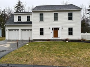 9 Bowmore Ln, Yarmouth, ME 04096