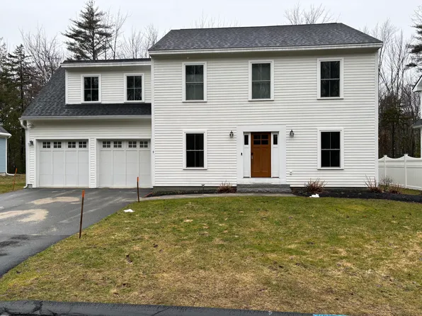 9 Bowmore Lane, Yarmouth, ME 04096