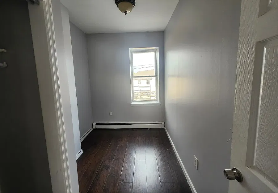 2 bed, 850 sqft, $1,650 — Photo 3