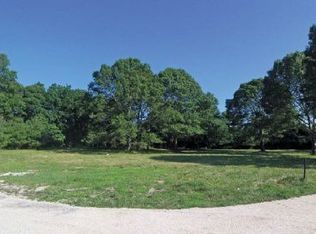 13 Roberts Ln, East Hampton, NY 11937