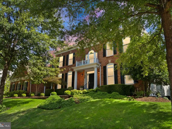 20926 McIntosh Pl, Leesburg, VA 20175