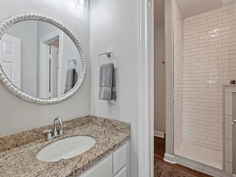 110 S Veilwood Cir — Photo 46