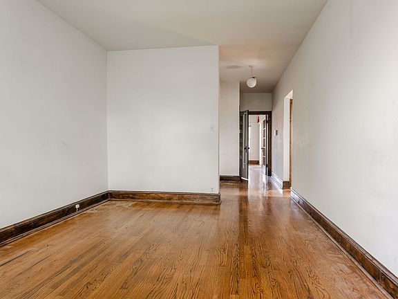 5th image of 3655-3657 N Marshfield Ave #3655-2
