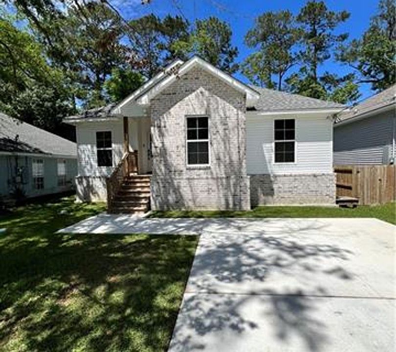 1st image of 40773 Hayes Rd