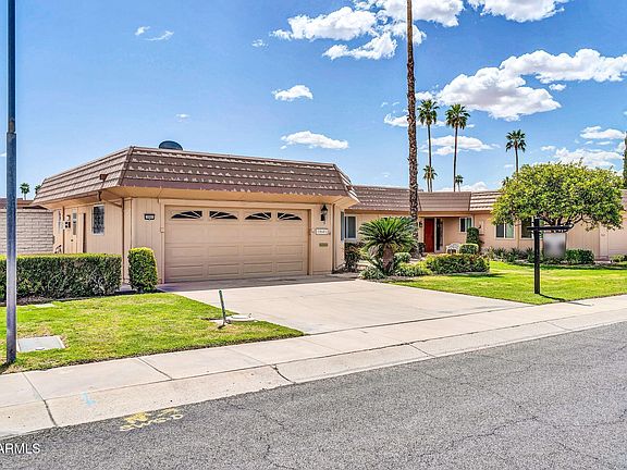 3rd image of 10601 W Hutton Drive
