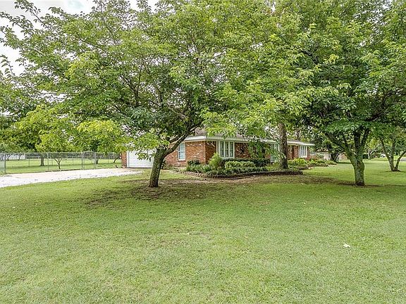 2nd image of 1485 Broad Valley Dr