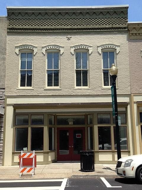1st image of 126 W Washington St #203