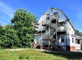 33 Hawthorne St, Springfield, MA 01105