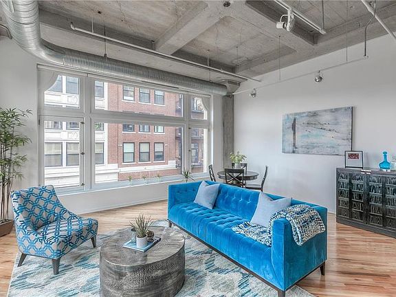 3rd image of 2107 Grand 305 Blvd