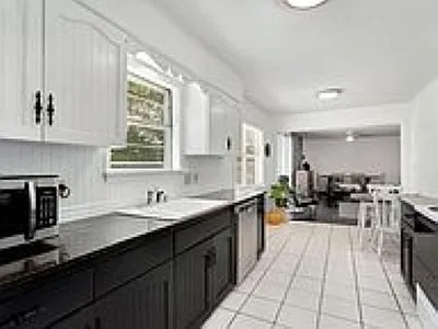 2785 N Stagecoach Dr — Photo 5