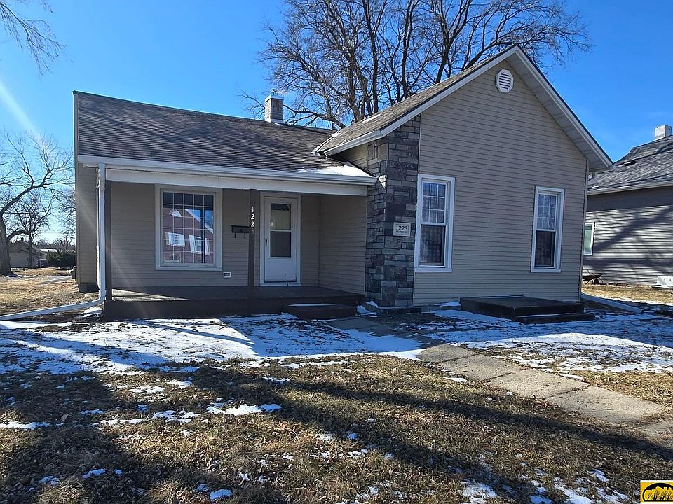 1st image of 1223 Market St