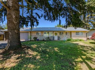 7912 NE Burton Rd, Vancouver, WA 98662