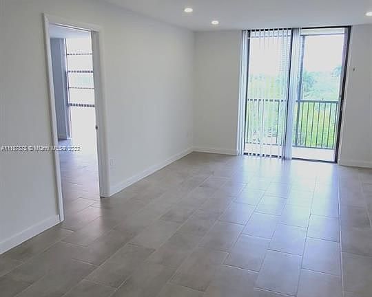 5th image of 16851 NE 23rd Ave #C618