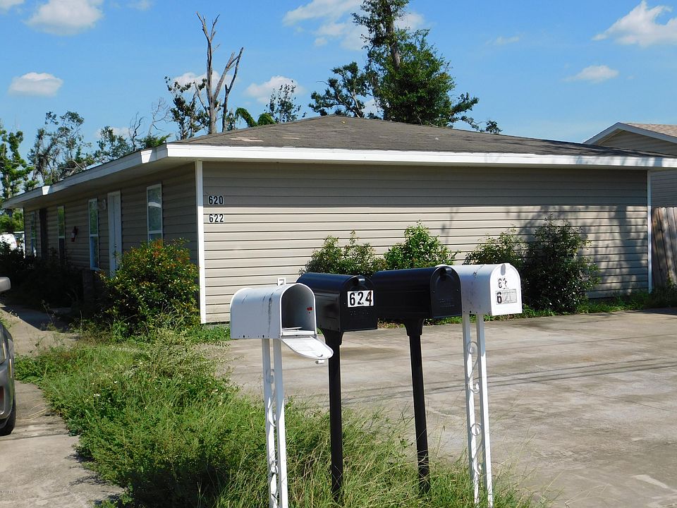 2nd image of 620 College Ave