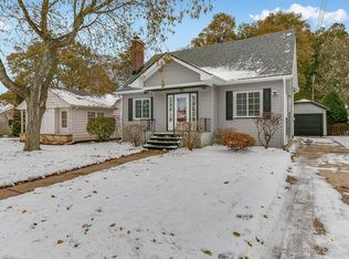 403 73rd St, Kenosha, WI 53143