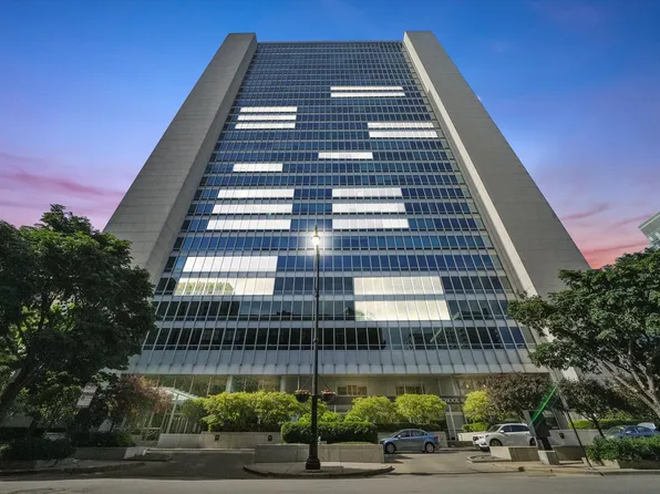 500 W Superior St Unit 2009, Chicago, IL 60654