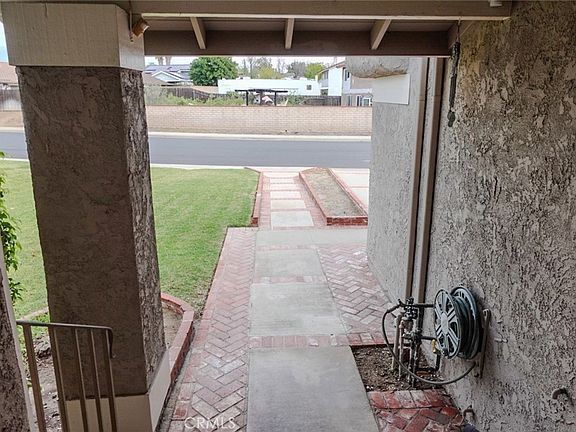 4th image of 937 Bristol Rd