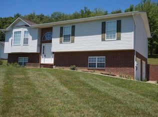 1028 W Vann Rd, Greeneville, TN 37743