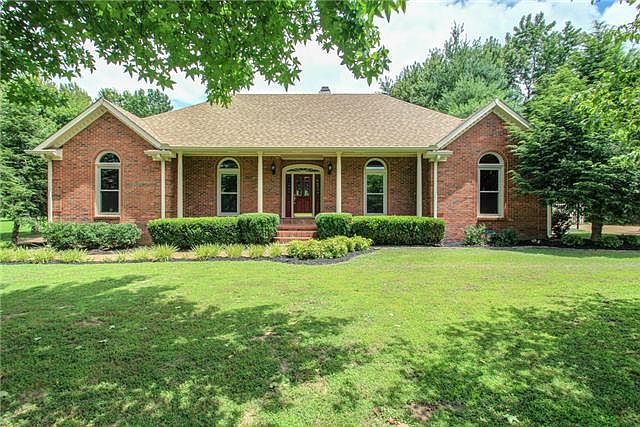 1st image of 396 Harpeth Meadows Dr