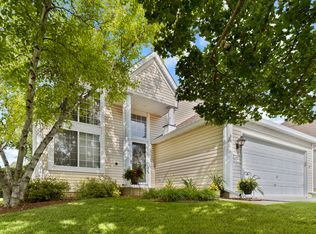 410 Briarwood Ln, Algonquin, IL