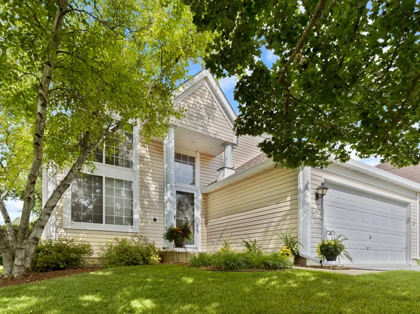 410 Briarwood Ln, Algonquin, IL 60102