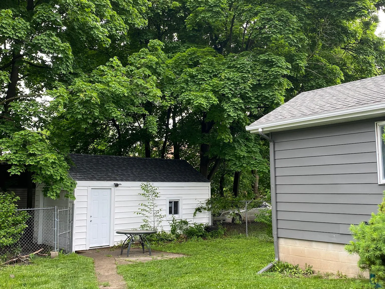 1413 E North St — Photo 3