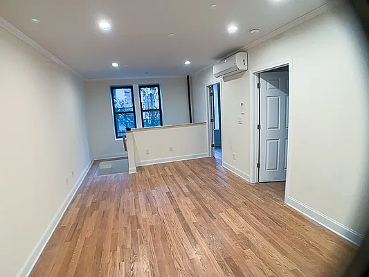 Rented by Francine Realty | media 17