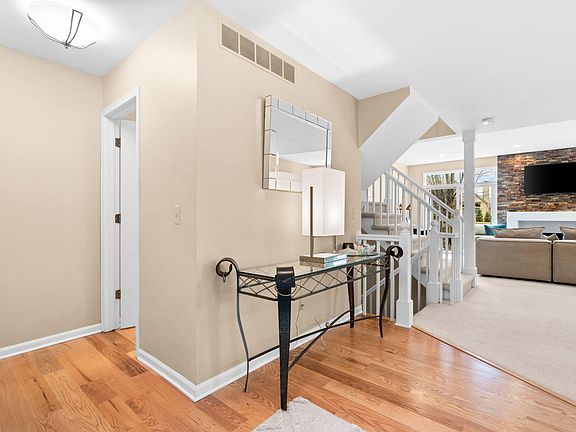 5th image of 2705 Maitland Dr