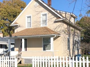 711 Pennsylvannia Ave, Aurora, IL 60506