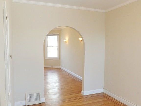 4th image of 68 Saint Marys Ave APT 4