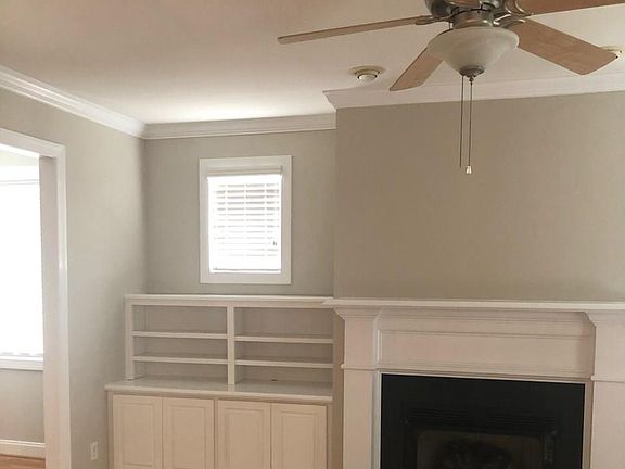 3rd image of 505 Skygrove Dr