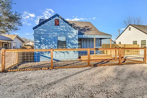 1803 Texas Ave Photo 1