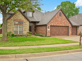 12012 S Sycamore St, Jenks, OK 74037