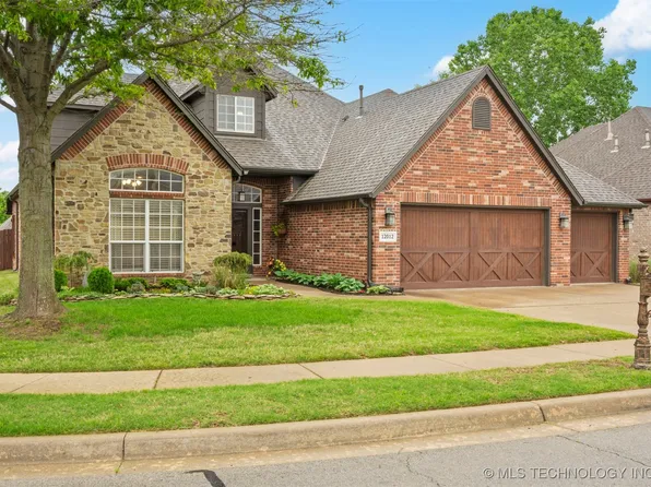 12012 S Sycamore St, Jenks, OK 74037