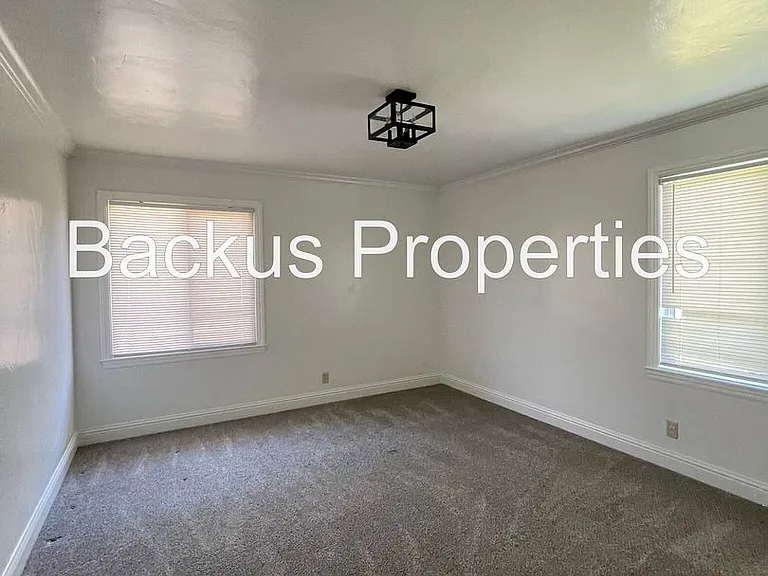 19 Santa Rosa Ave — Photo 13